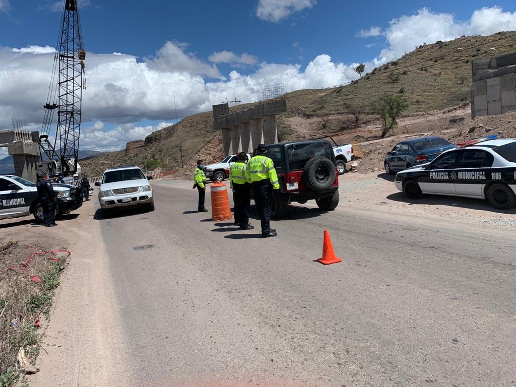 Operativos policiacos en accesos a Nogales